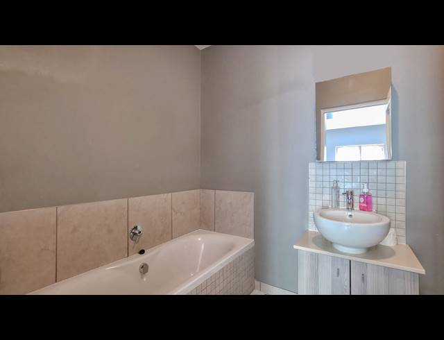 2 BEDROOM APARTMENT FOR SALE IN RIVONIA